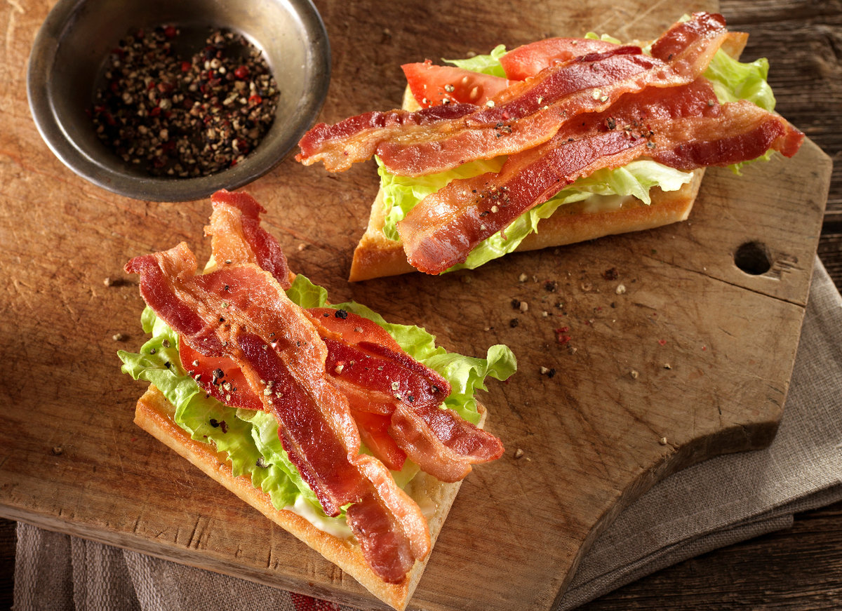 Maple Leaf pre-cooked bacon on toast Maple Leaf pre-cooked bacon on toast