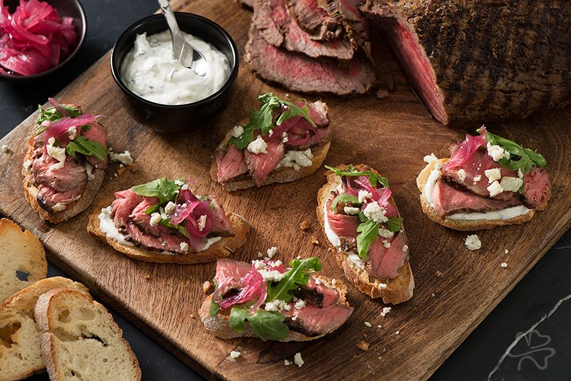 Grilled Tenderloin Crostini with Pickled Onions and Horseradish Cream Recipe Photo