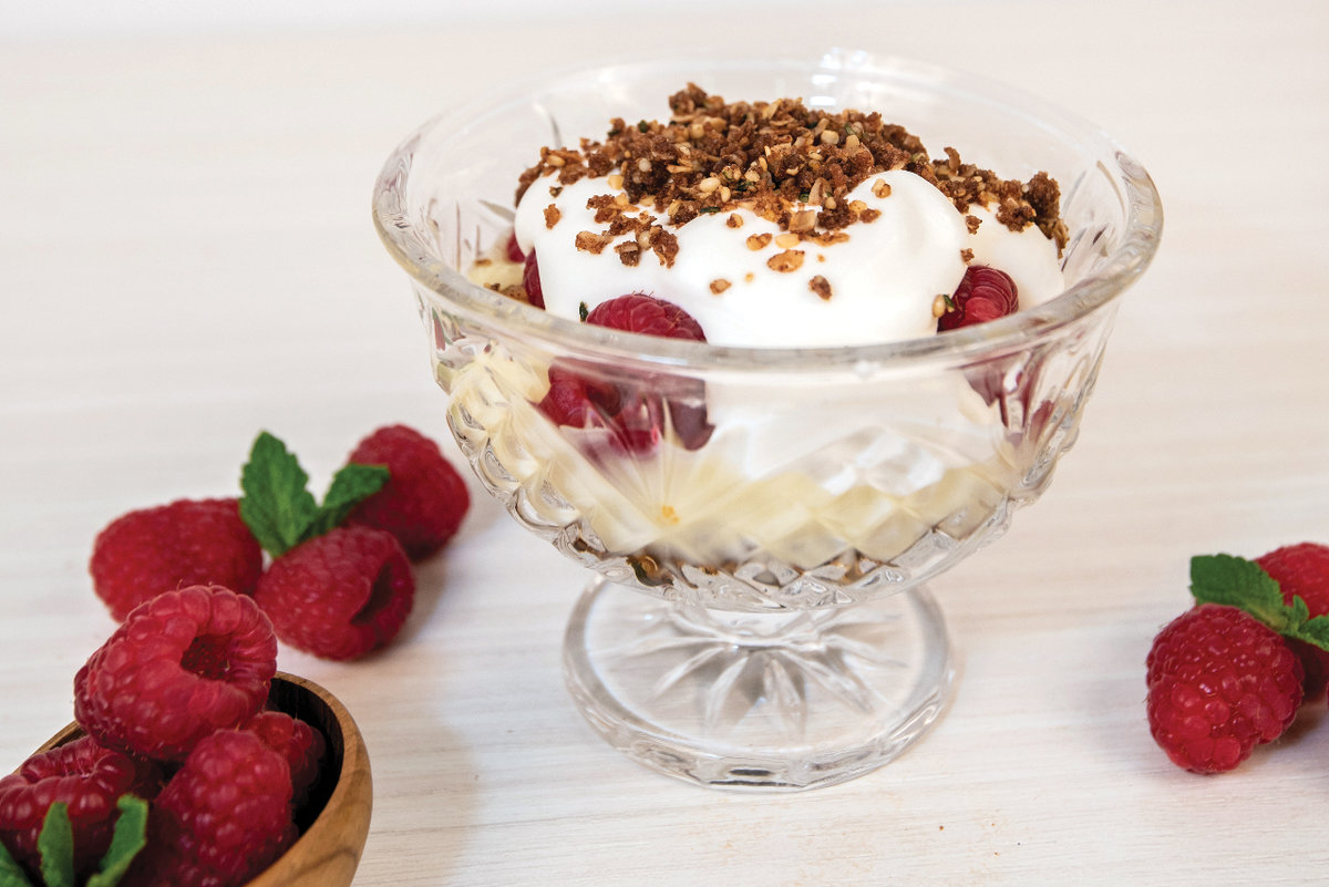 Oatmeal Cookie Berry Parfait